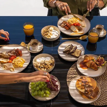 Lavadoze Luxury 호텔