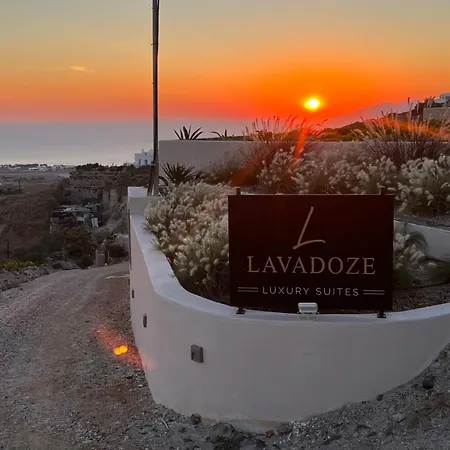 Lavadoze Luxury * Éxo Goniá