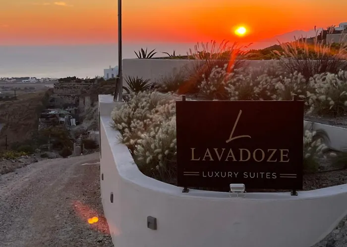 Lavadoze Luxury * Éxo Goniá